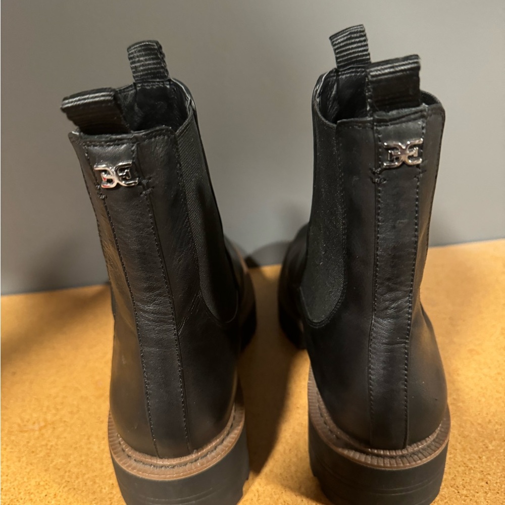 Chelsea Boots